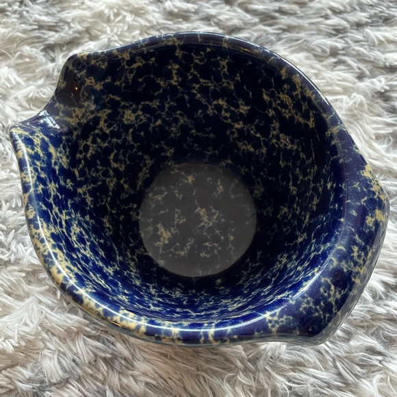 Bennington Potters batter bowl, for mixing and pouring, blue and white marbled - Picture 3 of 7